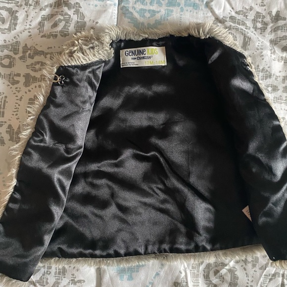 Cozy baby vest 😊❤️ - Picture 3 of 8